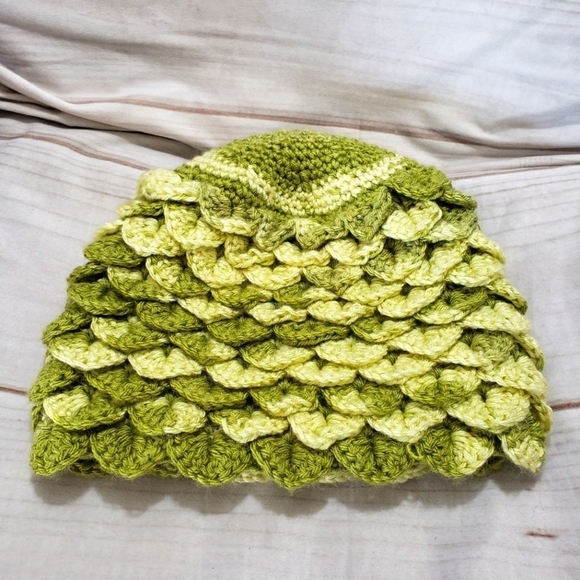 Handmade Crocodile Stitch Crochet Knit Beanie Hat Green Yellow Soft 10x9.5 Inch - Picture 2 of 6